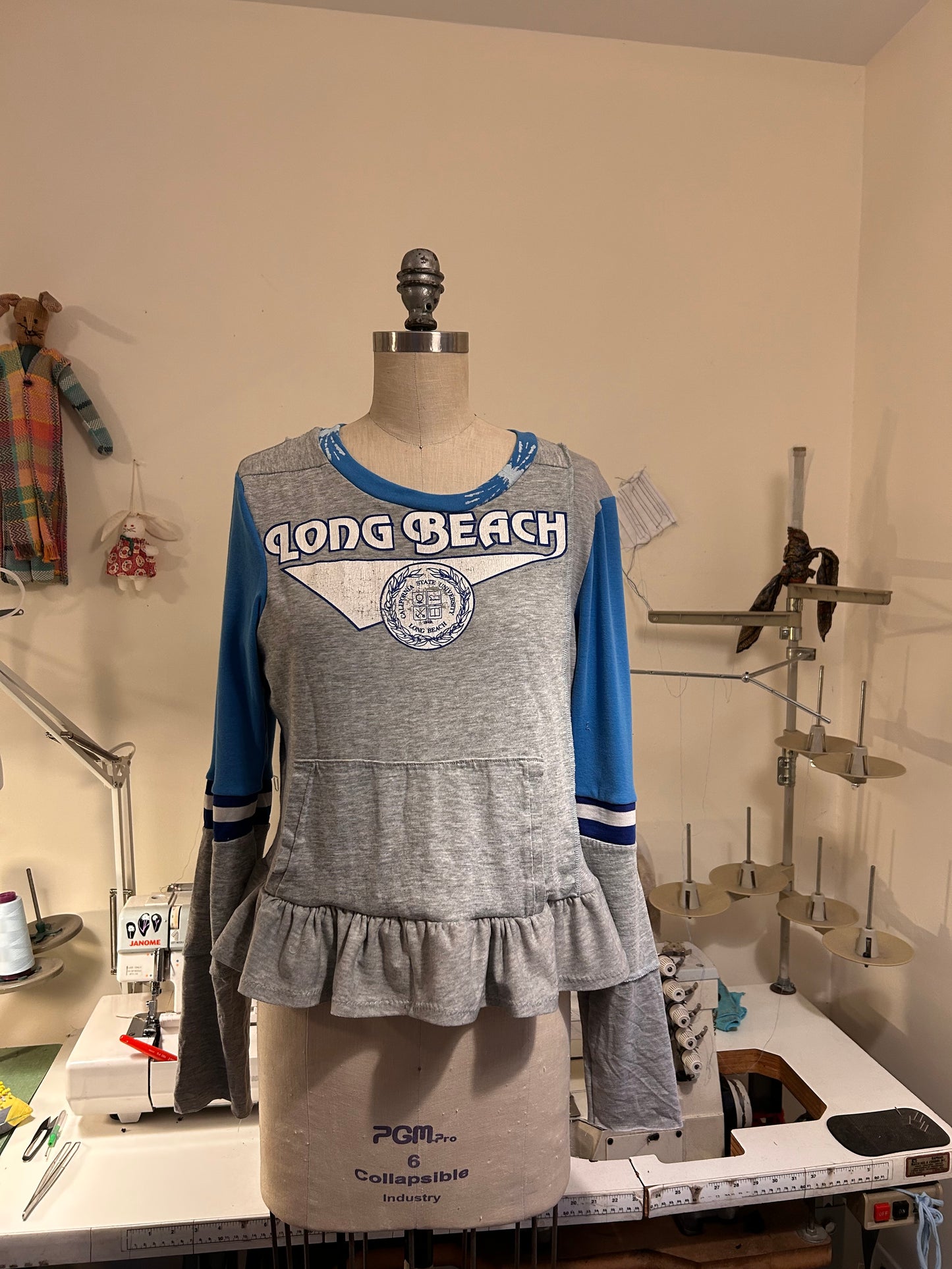 Graphic T - Longbeach - Size L