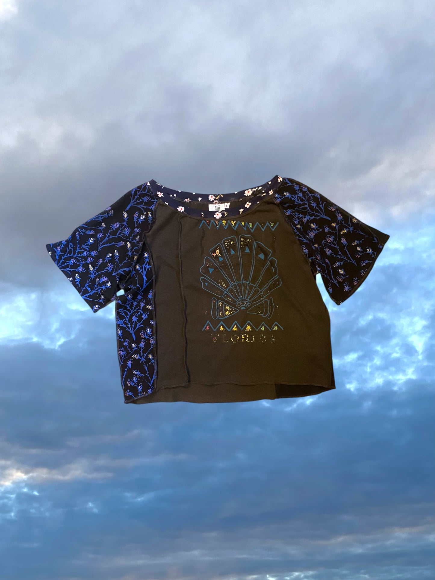Meadow T-Shirt - Large